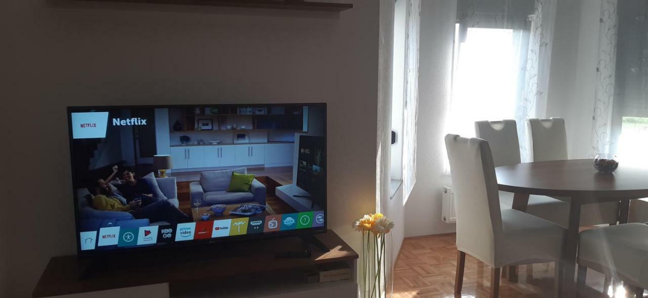 Apartment Golden Fields Smoljanac Zewnętrze zdjęcie
