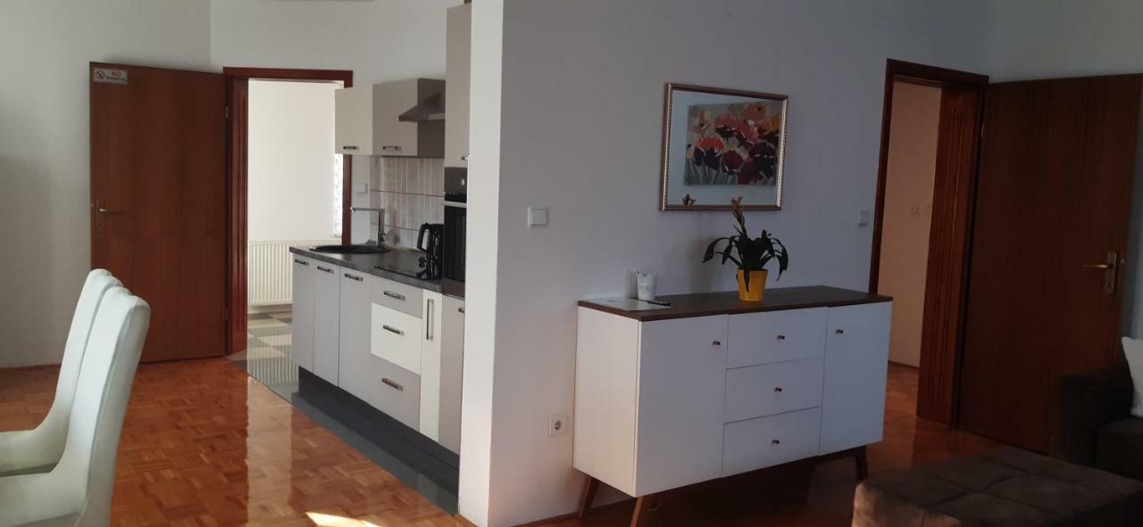 Apartment Golden Fields Smoljanac Zewnętrze zdjęcie
