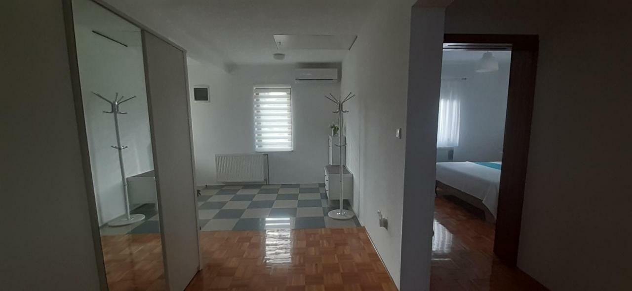 Apartment Golden Fields Smoljanac Zewnętrze zdjęcie