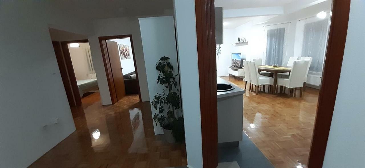 Apartment Golden Fields Smoljanac Zewnętrze zdjęcie