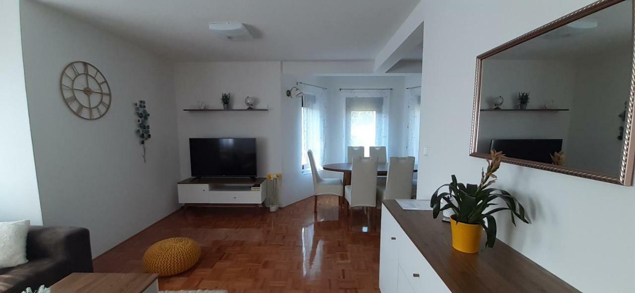 Apartment Golden Fields Smoljanac Zewnętrze zdjęcie